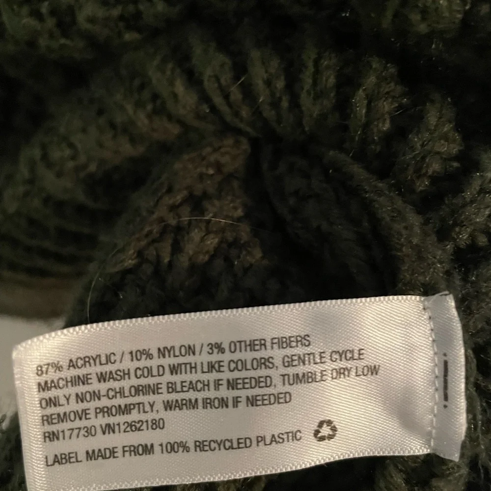 Comfy Universal Thread sweater (Target) in hunter green, XXL - Picture 5 of 7